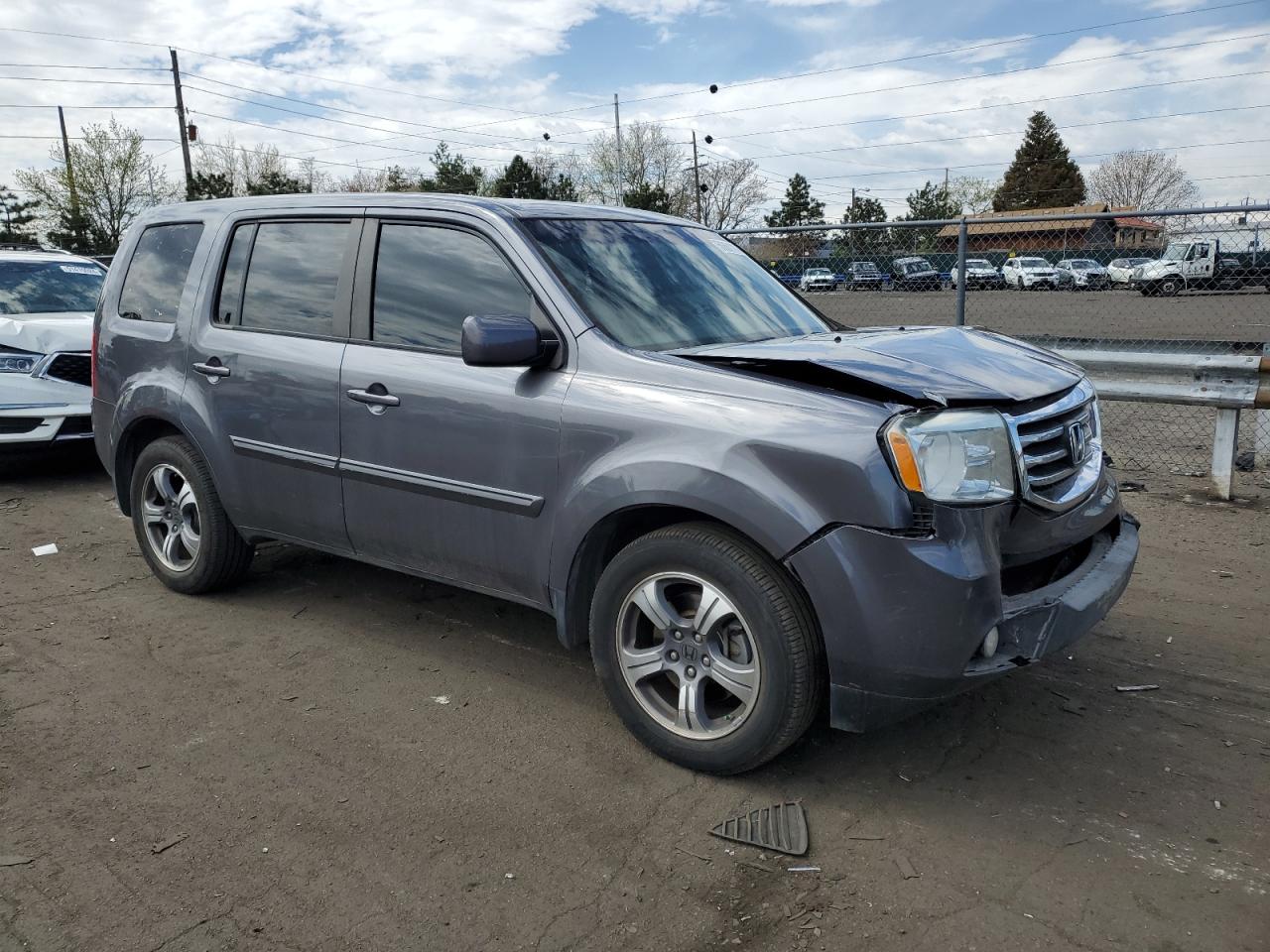 5FNYF4H31FB012191 2015 Honda Pilot Se