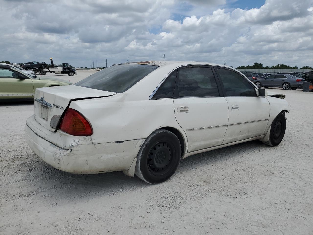 4T1BF28B32U202119 2002 Toyota Avalon Xl