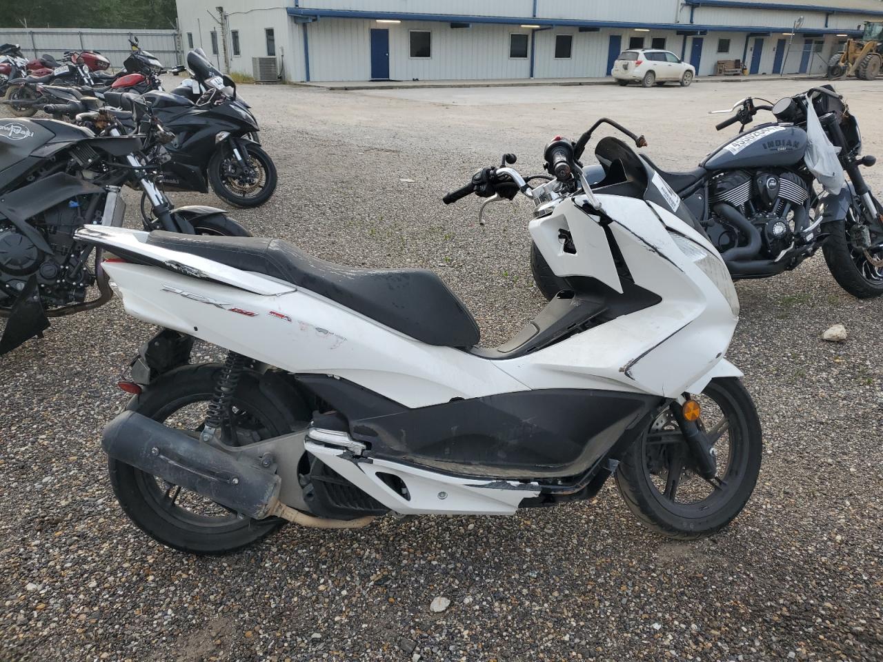 RLHKF1804JY300144 HONDA PCX 150 2018
