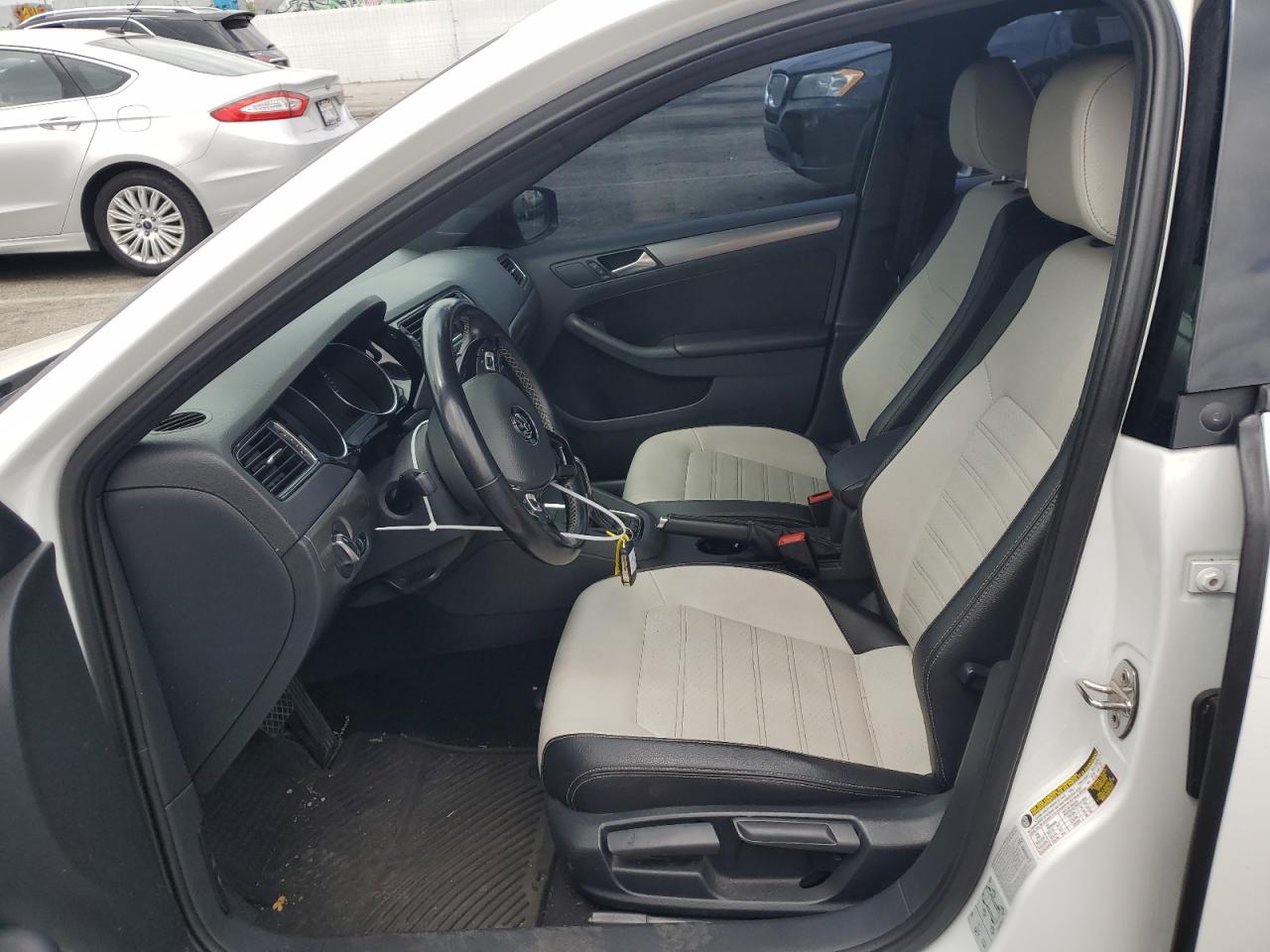 3VWD17AJ6GM326677 2016 Volkswagen Jetta Sport