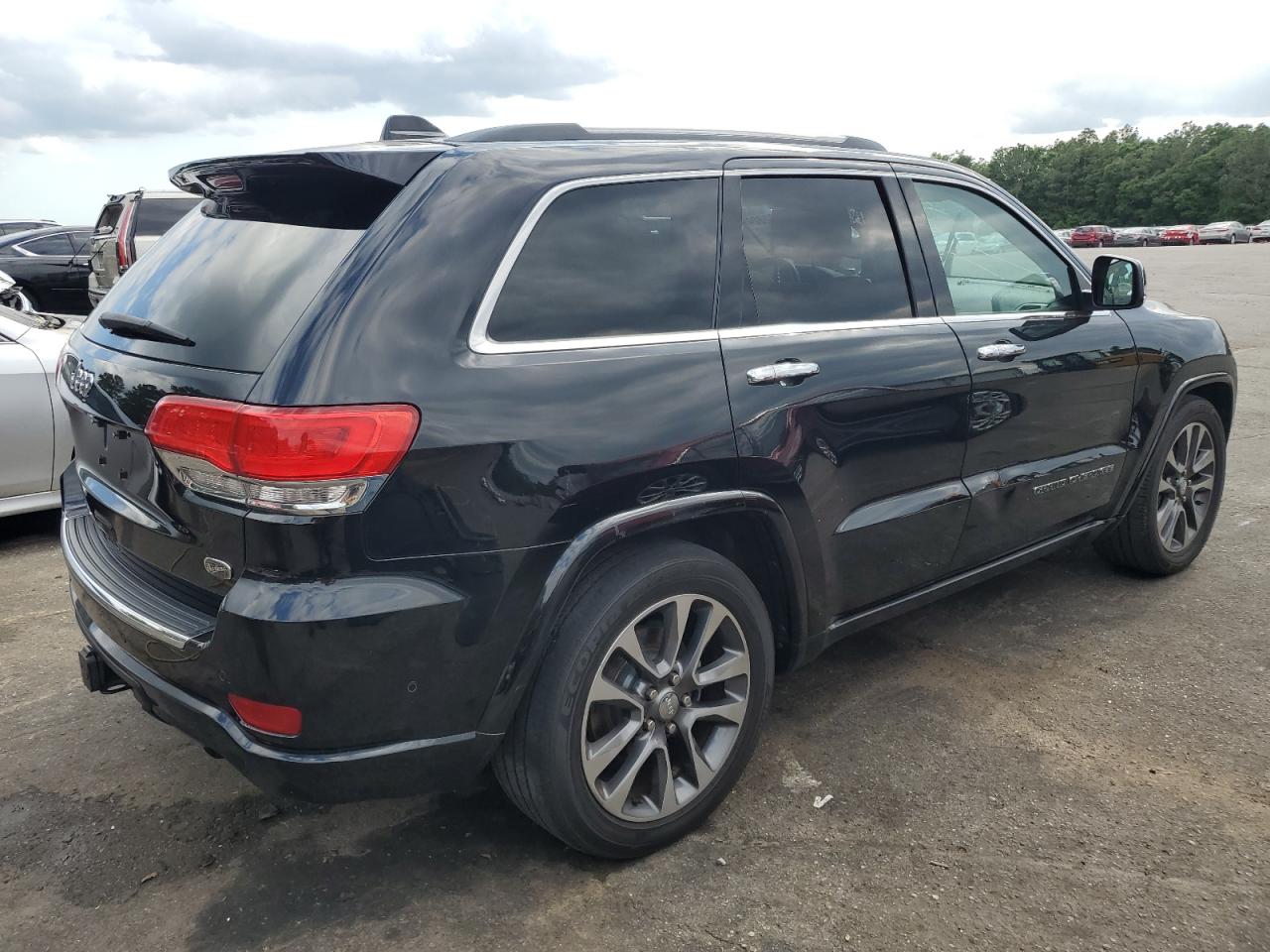 1C4RJFCG4JC154002 2018 Jeep Grand Cherokee Overland