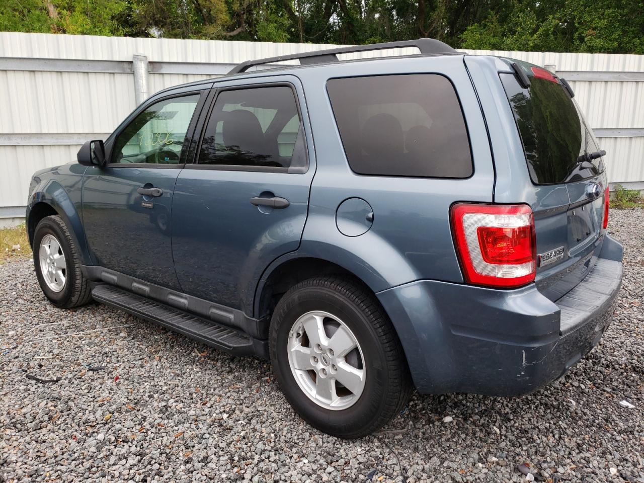 1FMCU9D74BKC35565 2011 Ford Escape Xlt