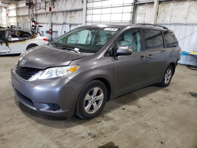 2014 TOYOTA SIENNA LE 2014