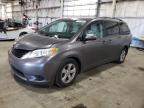 TOYOTA SIENNA LE photo