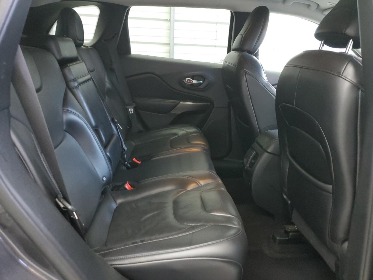 1C4PJMDX1KD161754 2019 Jeep Cherokee Limited