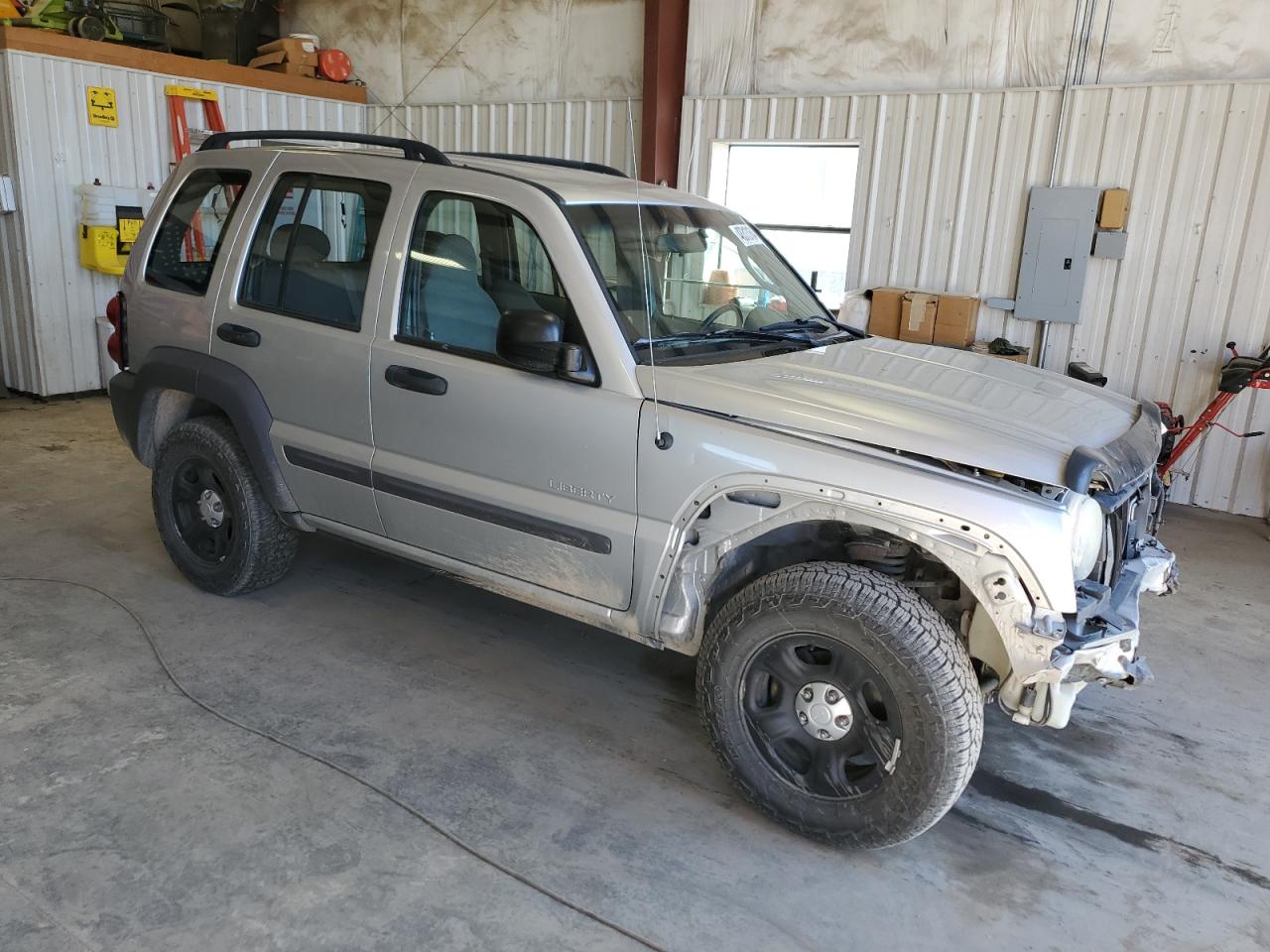 Lot #3211004572 2004 JEEP LIBERTY SP