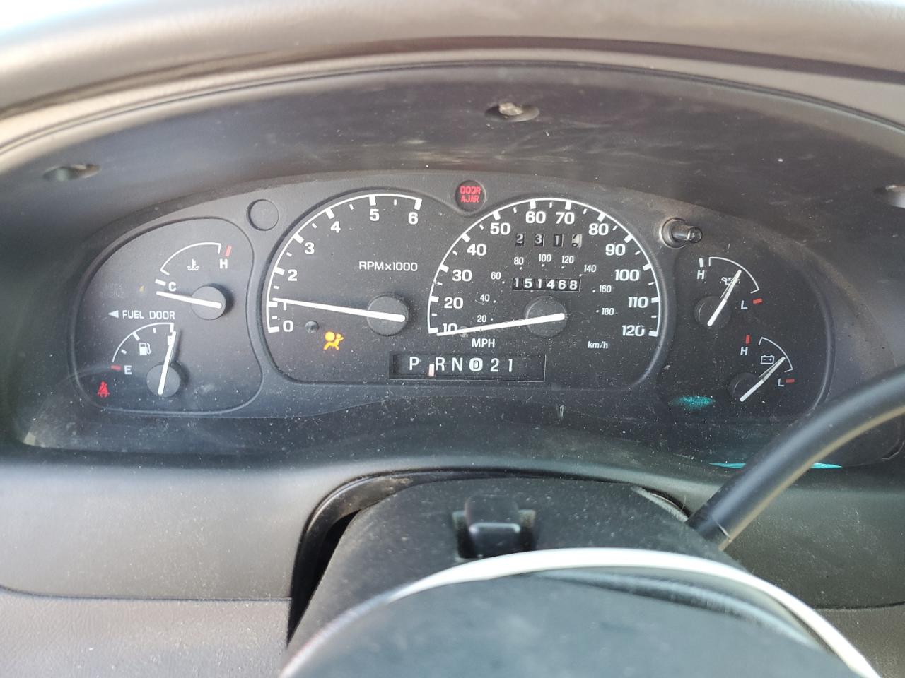 1FMYU22E6XUB58126 1999 Ford Explorer