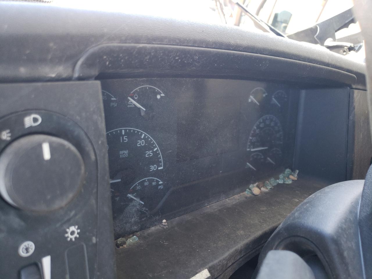 4V4NC9EH9NN601468 2022 Volvo Vn Vnl