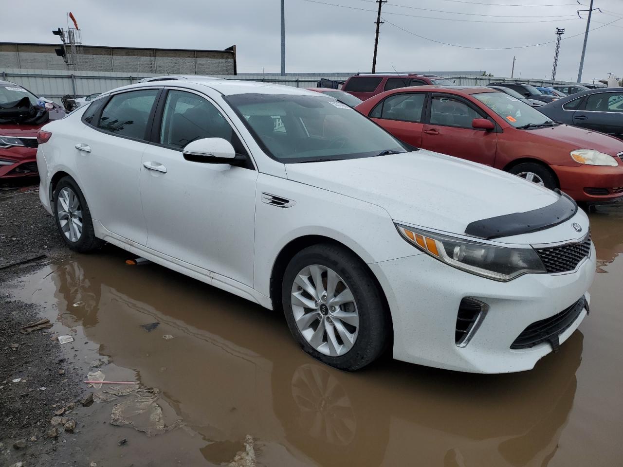 2018 Kia Optima Lx vin: 5XXGT4L33JG201104