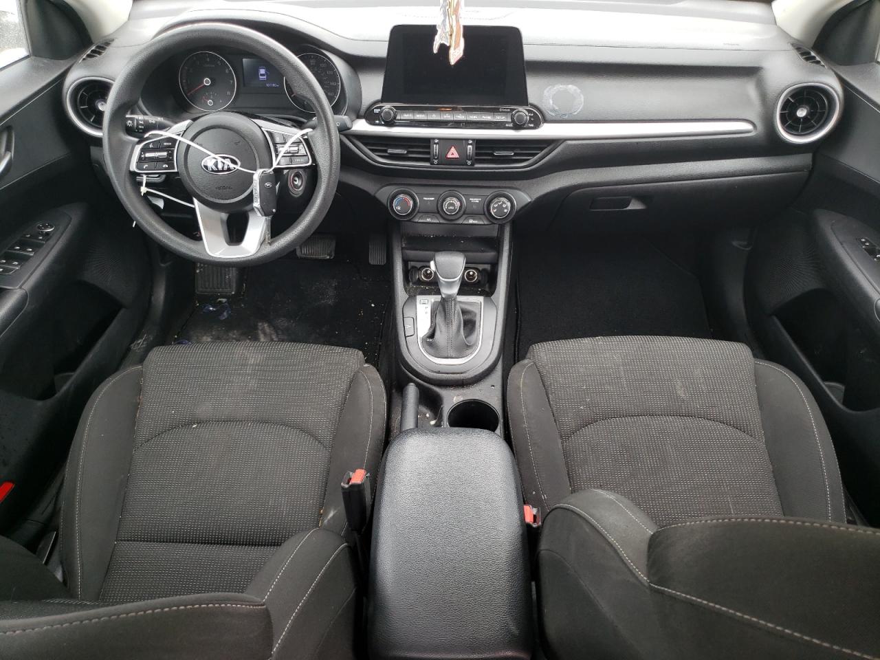 3KPF24AD7ME307322 2021 Kia Forte Fe