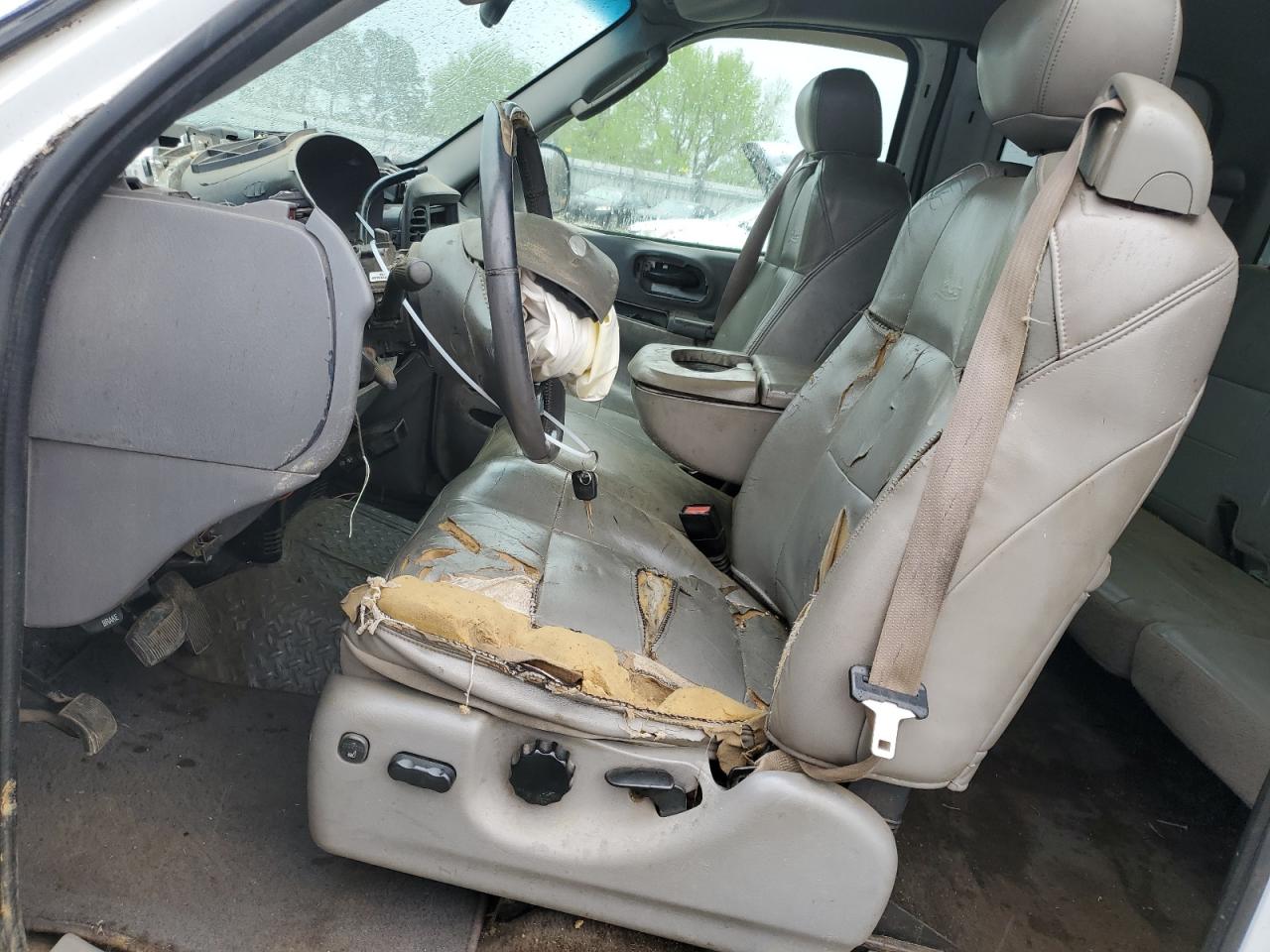 1FTRX18L32NB85285 2002 Ford F150