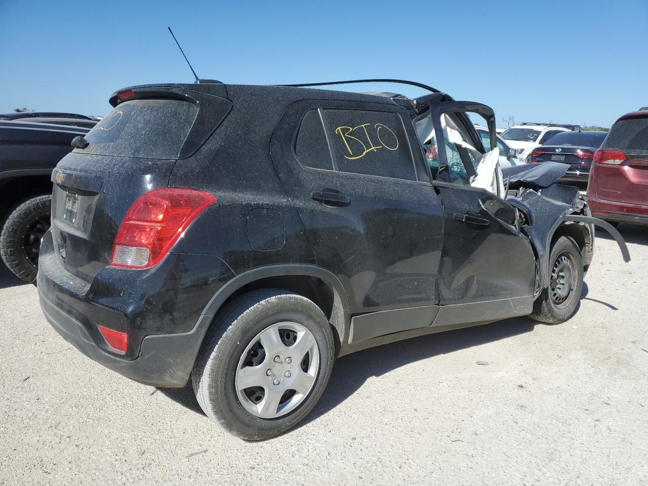 3GNCJKSBXJL246747 2018 Chevrolet Trax Ls