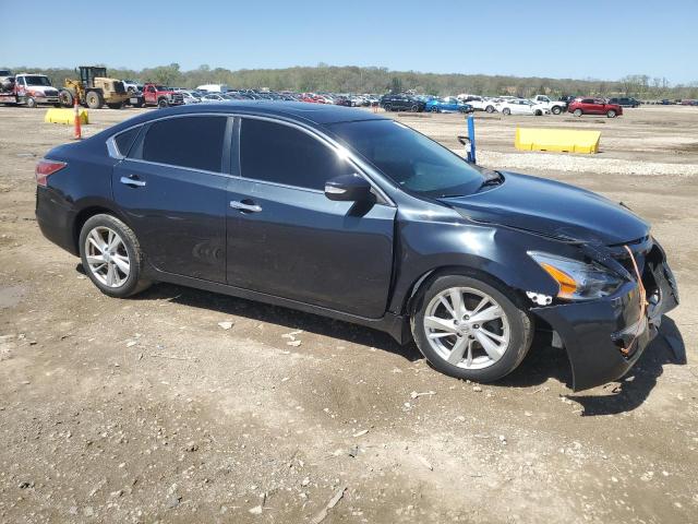 2015 Nissan Altima - Image 4