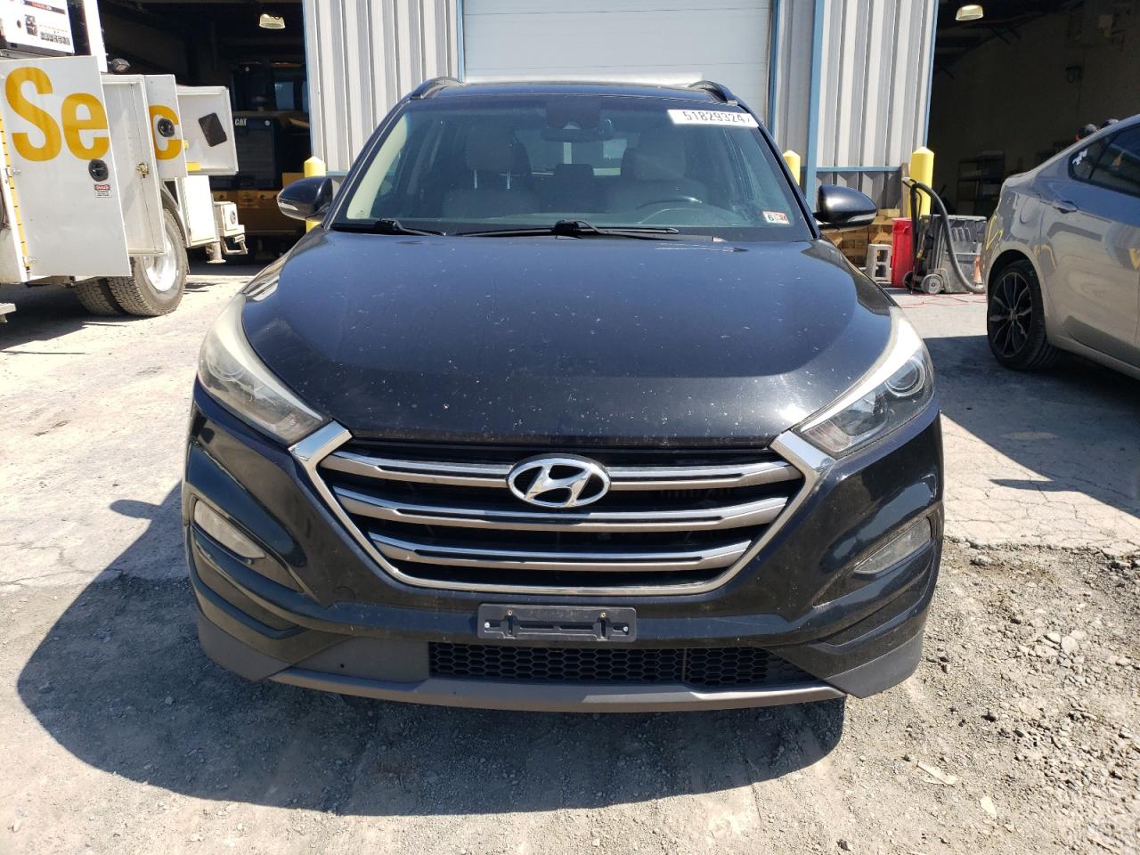 KM8J3CA29GU030562 2016 Hyundai Tucson Limited