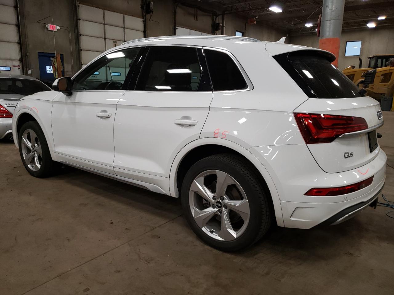 WA1BAAFY7M2068177 2021 Audi Q5 Premium Plus