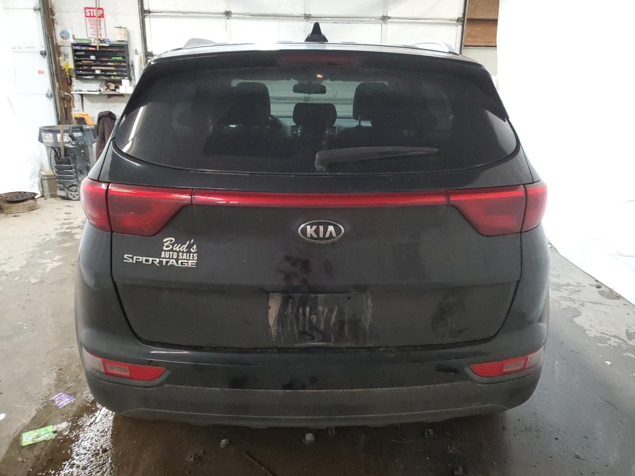 KNDPMCAC9H7207468 2017 Kia Sportage Lx