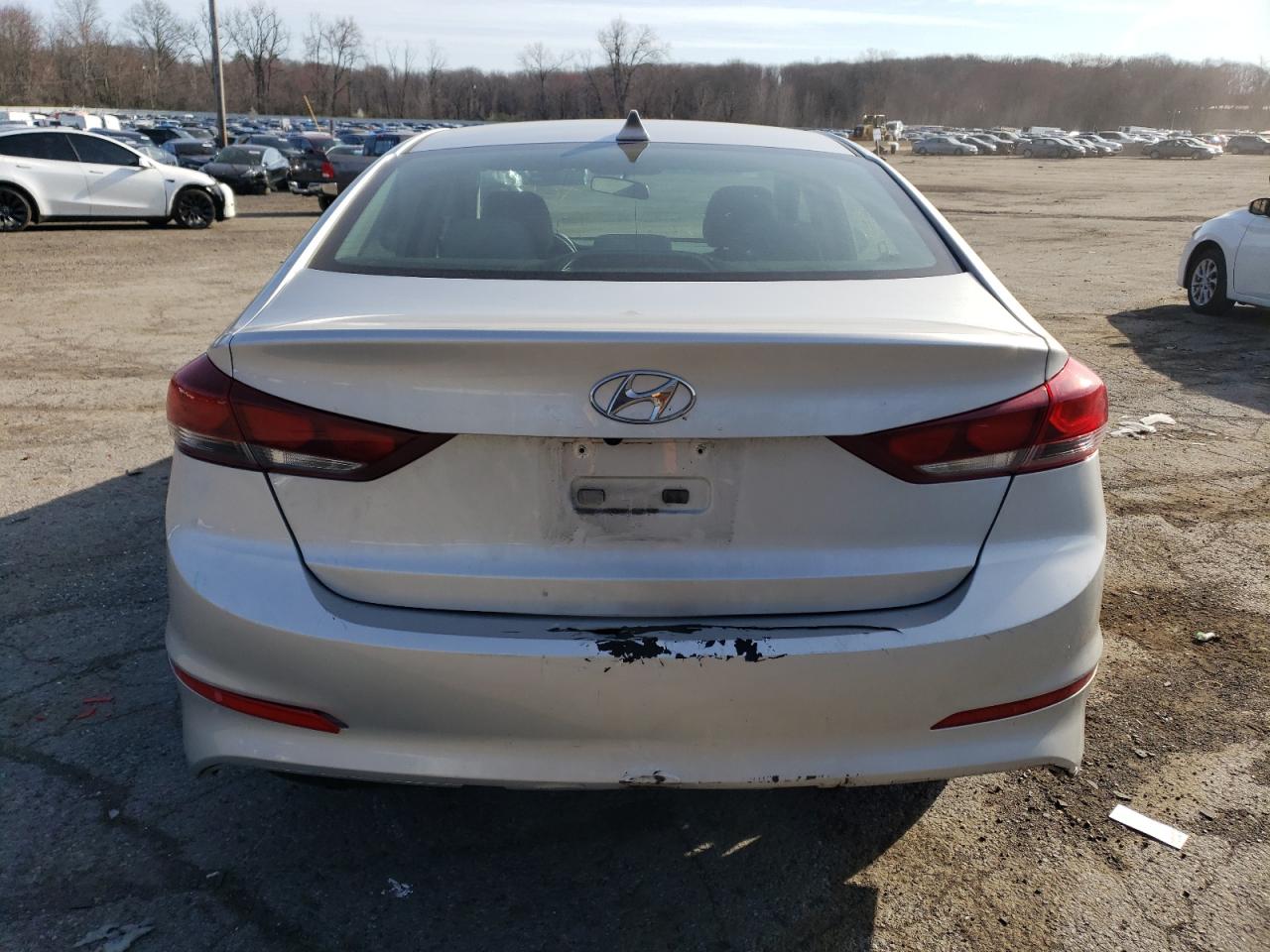 2017 Hyundai Elantra Se vin: 5NPD84LF2HH097749