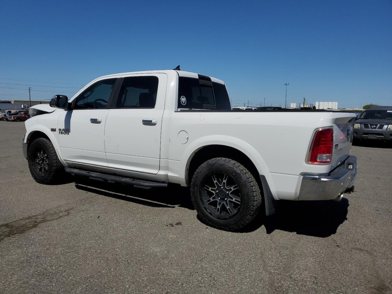 1C6RR7NT7FS644043 2015 Ram 1500 Laramie