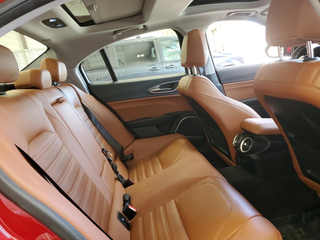 ZARFAEEN2J7577166 2018 Alfa Romeo Giulia Ti Q4