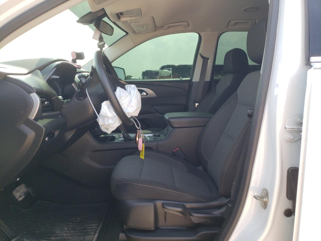 1GNERFKW6KJ109423 2019 Chevrolet Traverse Ls