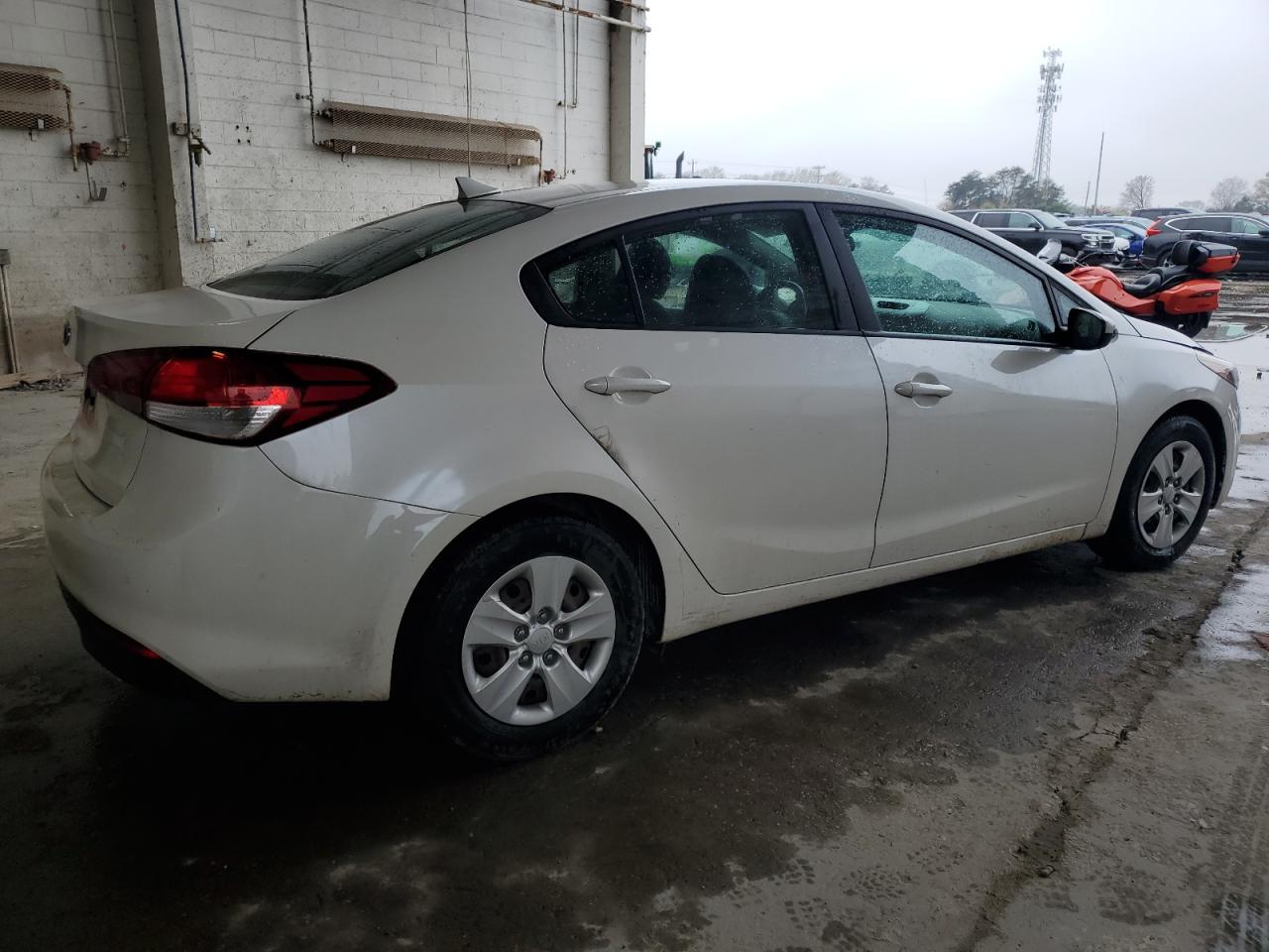 3KPFL4A78HE030676 2017 Kia Forte Lx