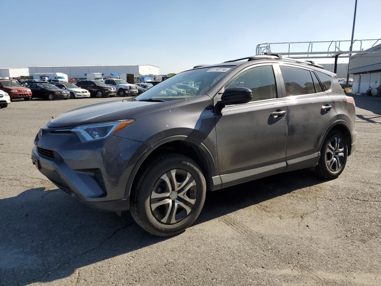 JTMBFREV4HJ174854 2017 Toyota Rav4 Le