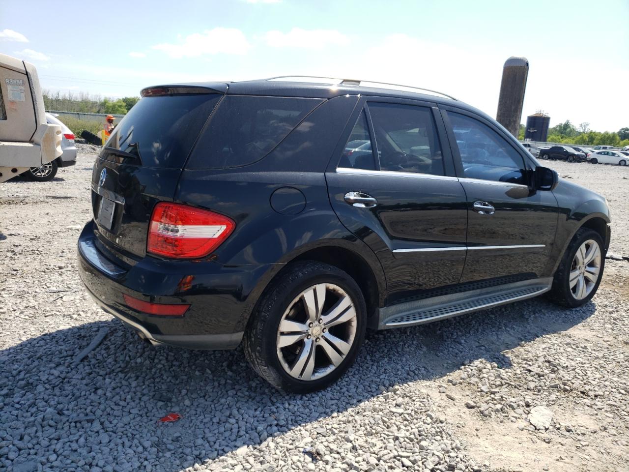 4JGBB5GB0AA594376 2010 Mercedes-Benz Ml 350