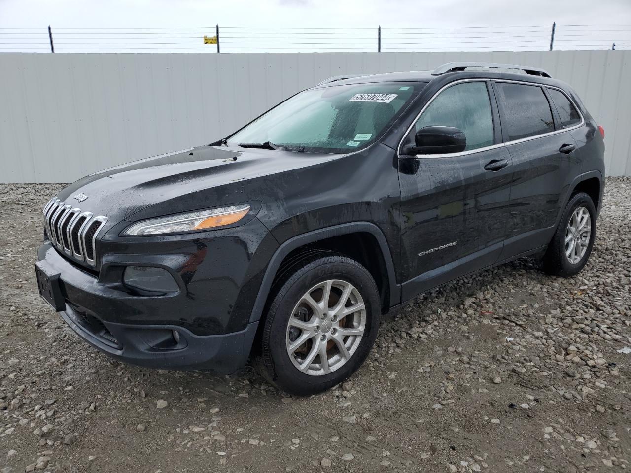 1C4PJMCB5HW587143 2017 Jeep Cherokee Latitude