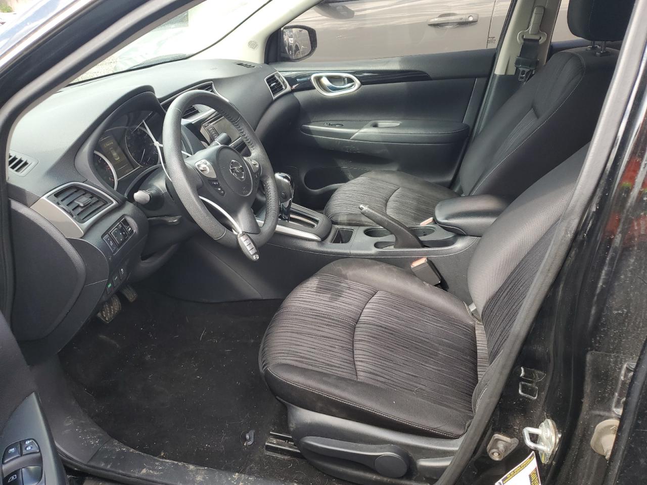 3N1AB7AP2HY335669 NISSAN SENTRA 2017