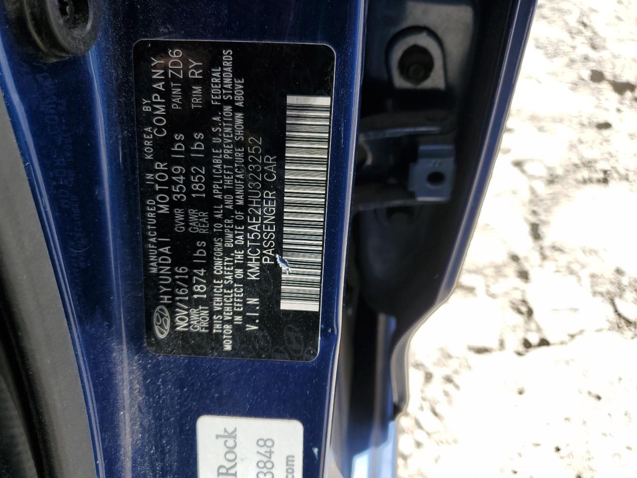 KMHCT5AE2HU323252 2017 Hyundai Accent Se