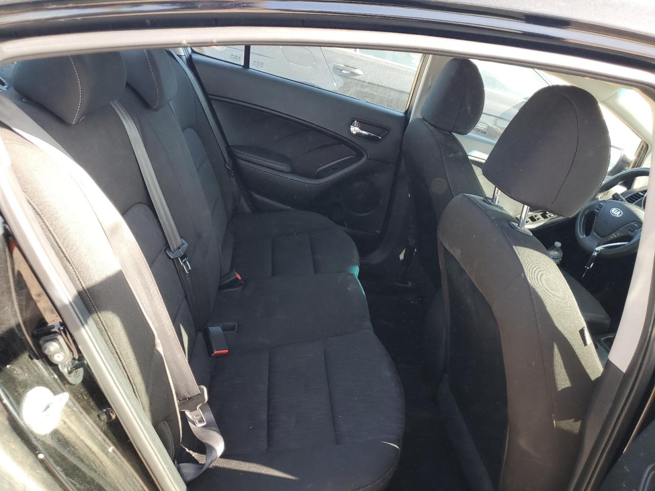 KNAFK4A63G5551418 2016 Kia Forte Lx