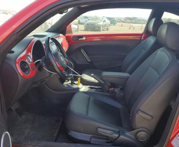 2016 VOLKSWAGEN BEETLE SE - 3VWJ17AT5GM632144