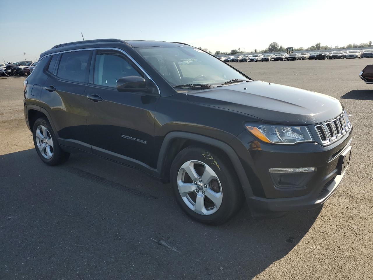 3C4NJCBB9KT844109 2019 Jeep Compass Latitude