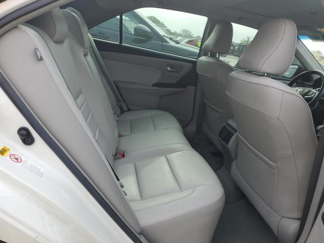 2016 Toyota Camry - Image 10