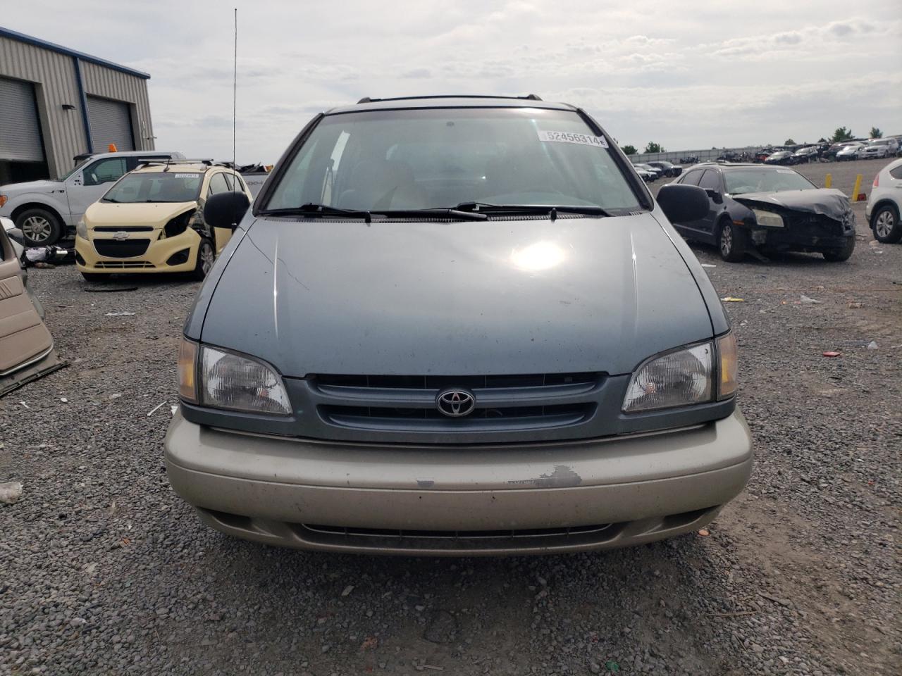 4T3ZF13C4XU157229 1999 Toyota Sienna Le