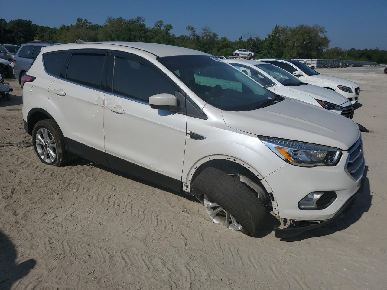 1FMCU0G90HUE30519 2017 Ford Escape Se