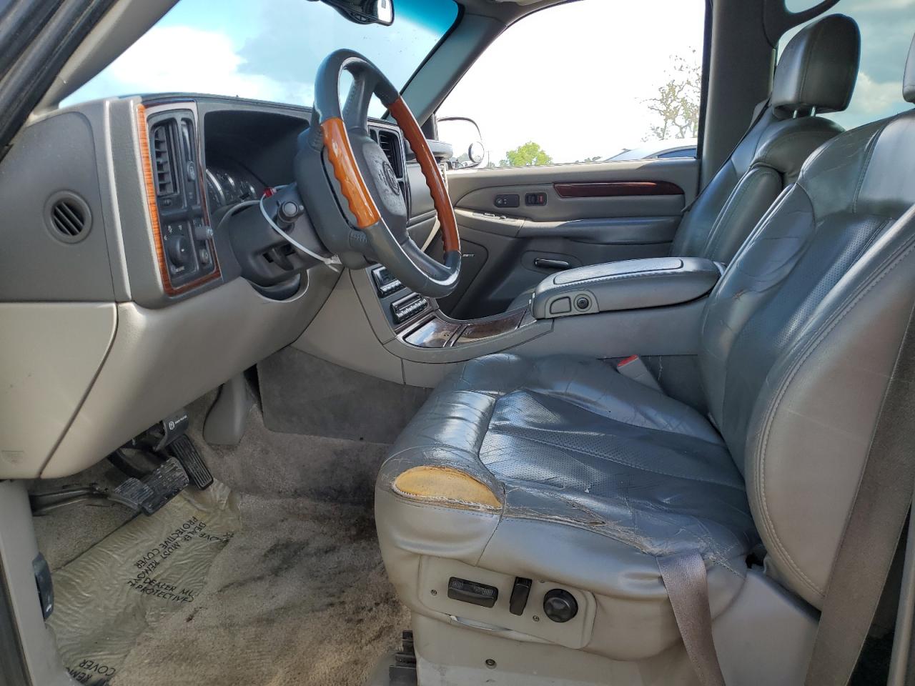 1GYEK63N12R121171 2002 Cadillac Escalade Luxury