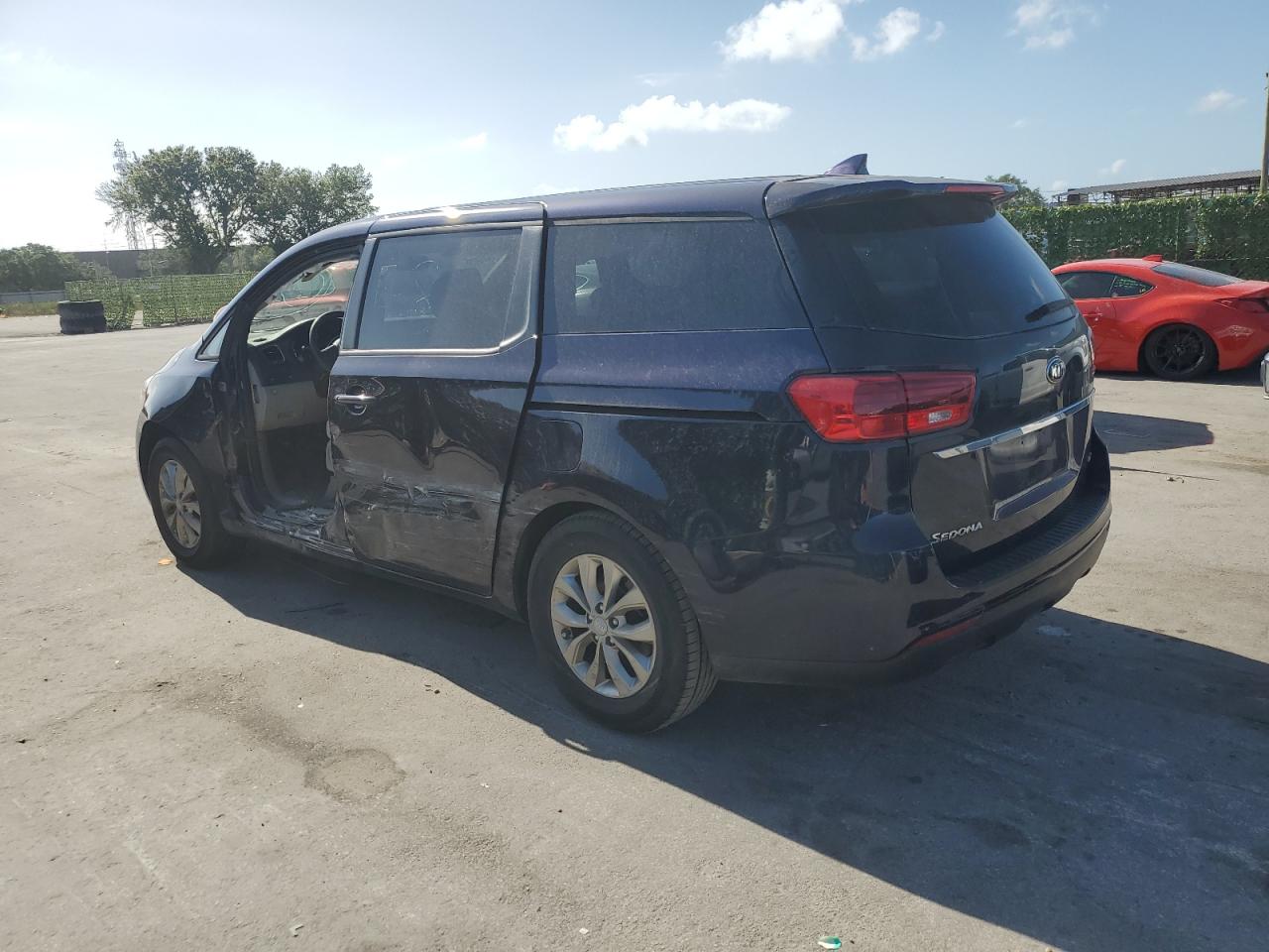 2019 Kia Sedona Lx vin: KNDMB5C1XK6511132