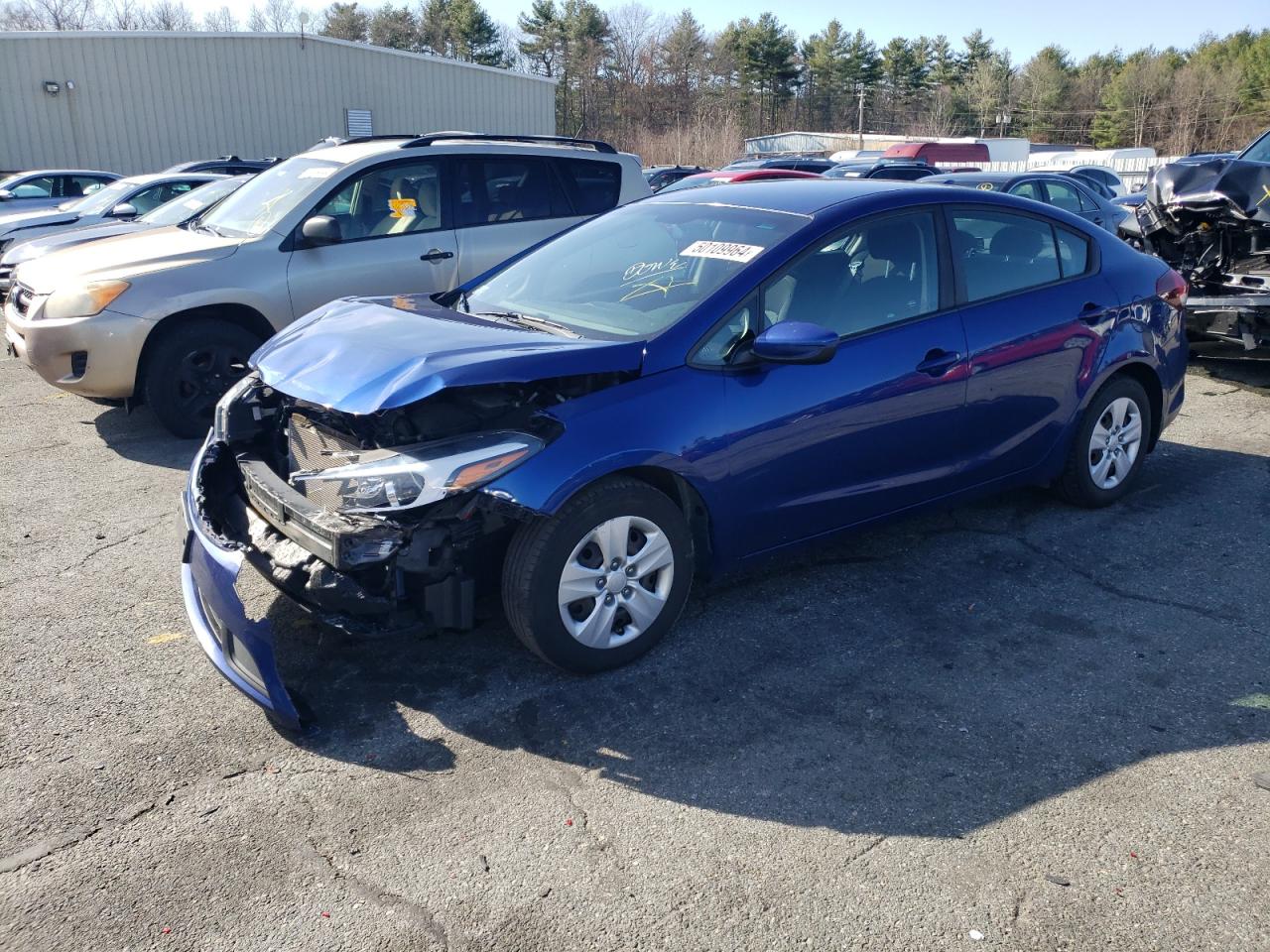 2018 Kia Forte Lx vin: 3KPFK4A72JE218358