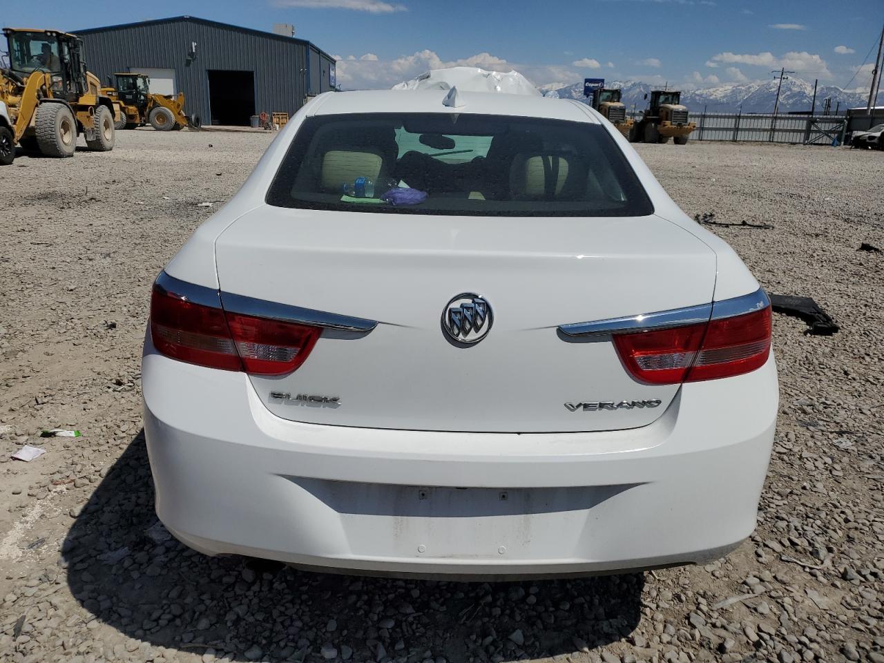 1G4PP5SK1F4135796 2015 Buick Verano