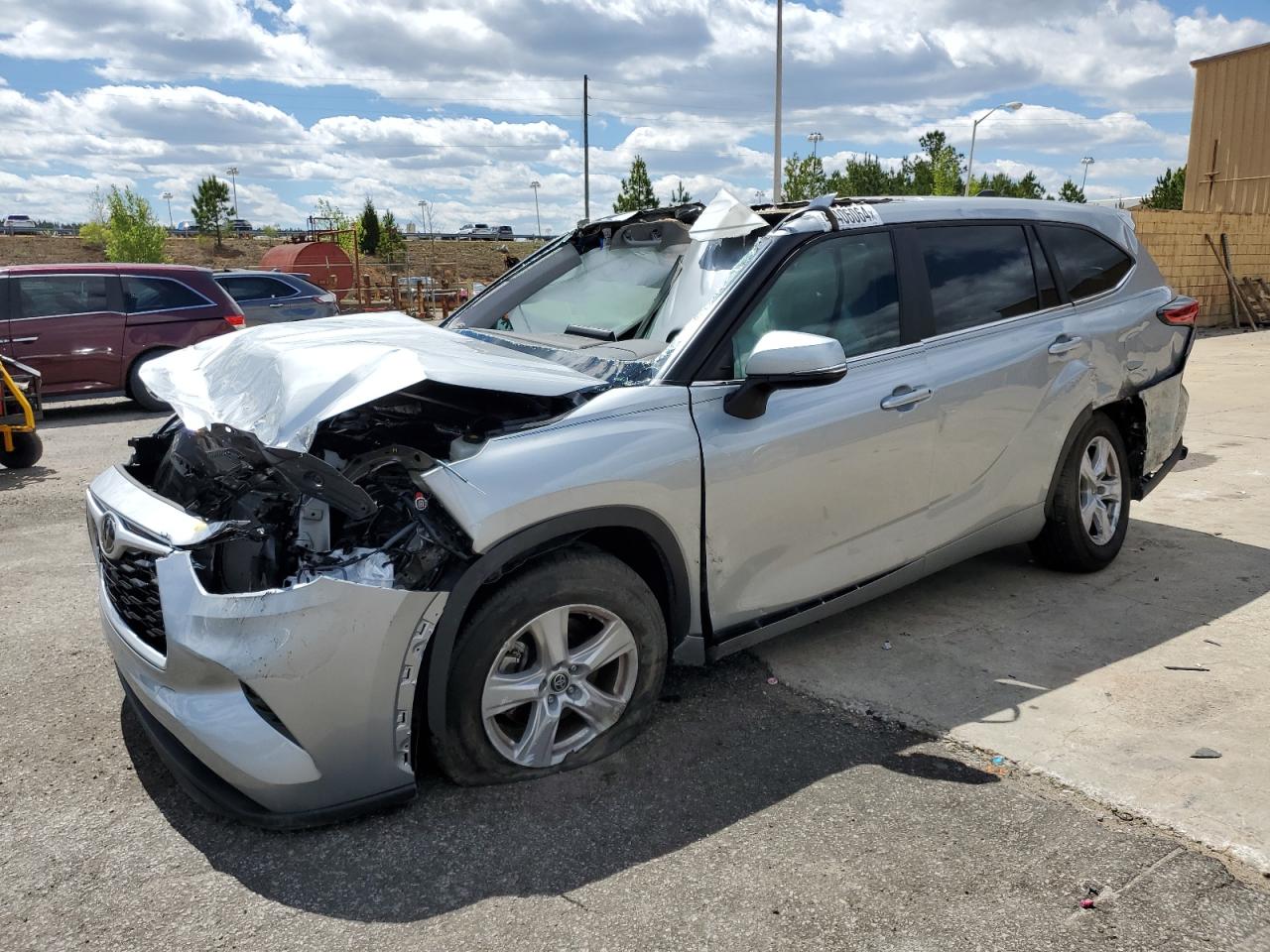 5TDKDRAH5PS038997 2023 Toyota Highlander L