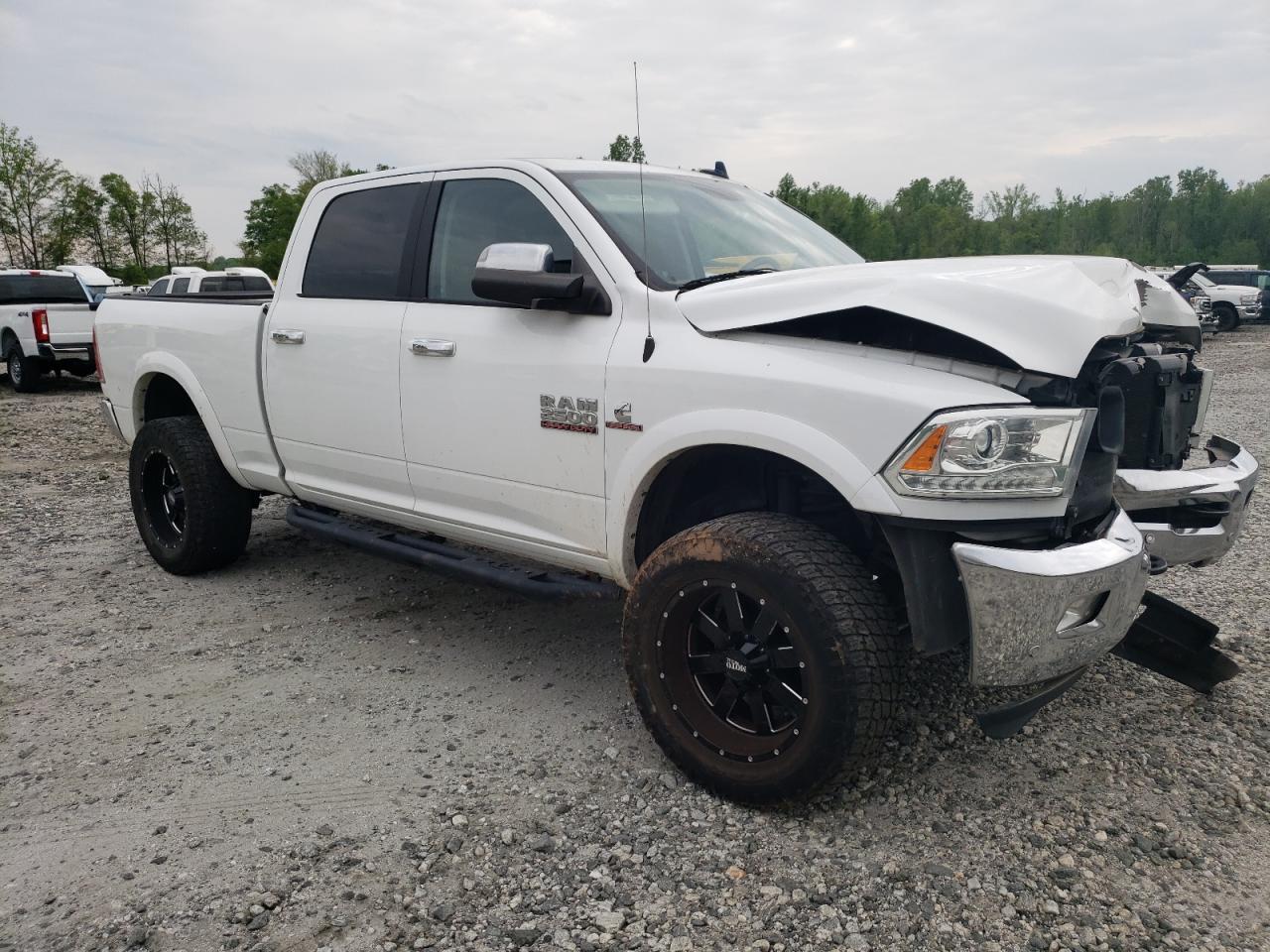 2018 Ram 2500 Laramie vin: 3C6UR5FL4JG345574