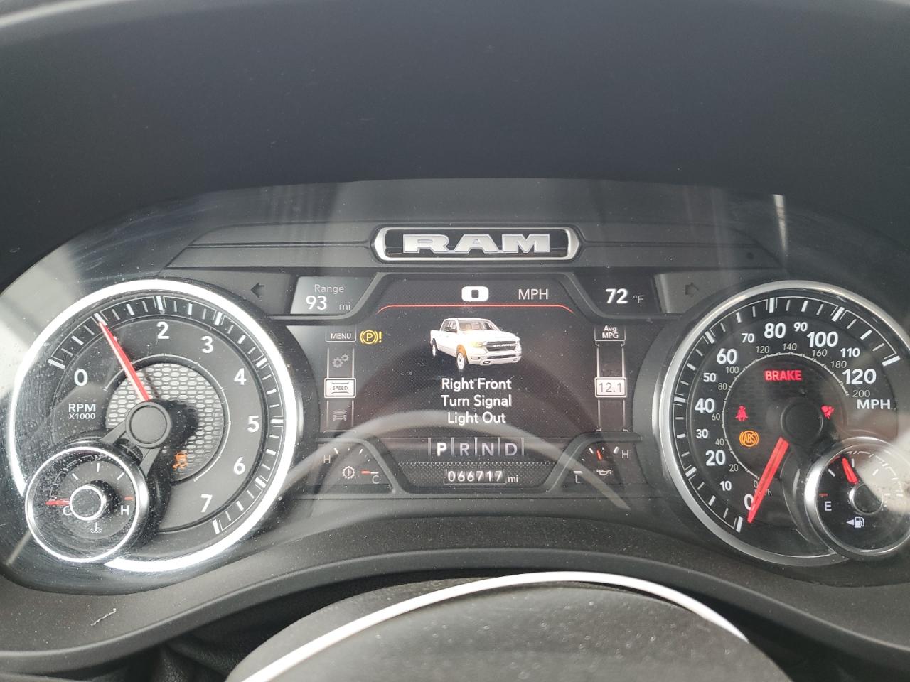 1C6SRFFT3NN158725 2022 Ram 1500 Big Horn/Lone Star