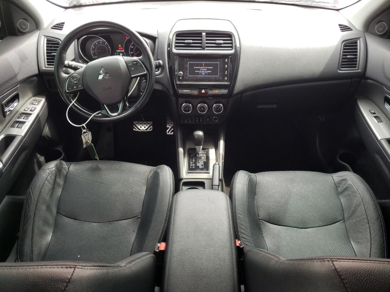 JA4AP4AW6JU002012 2018 Mitsubishi Outlander Sport Sel