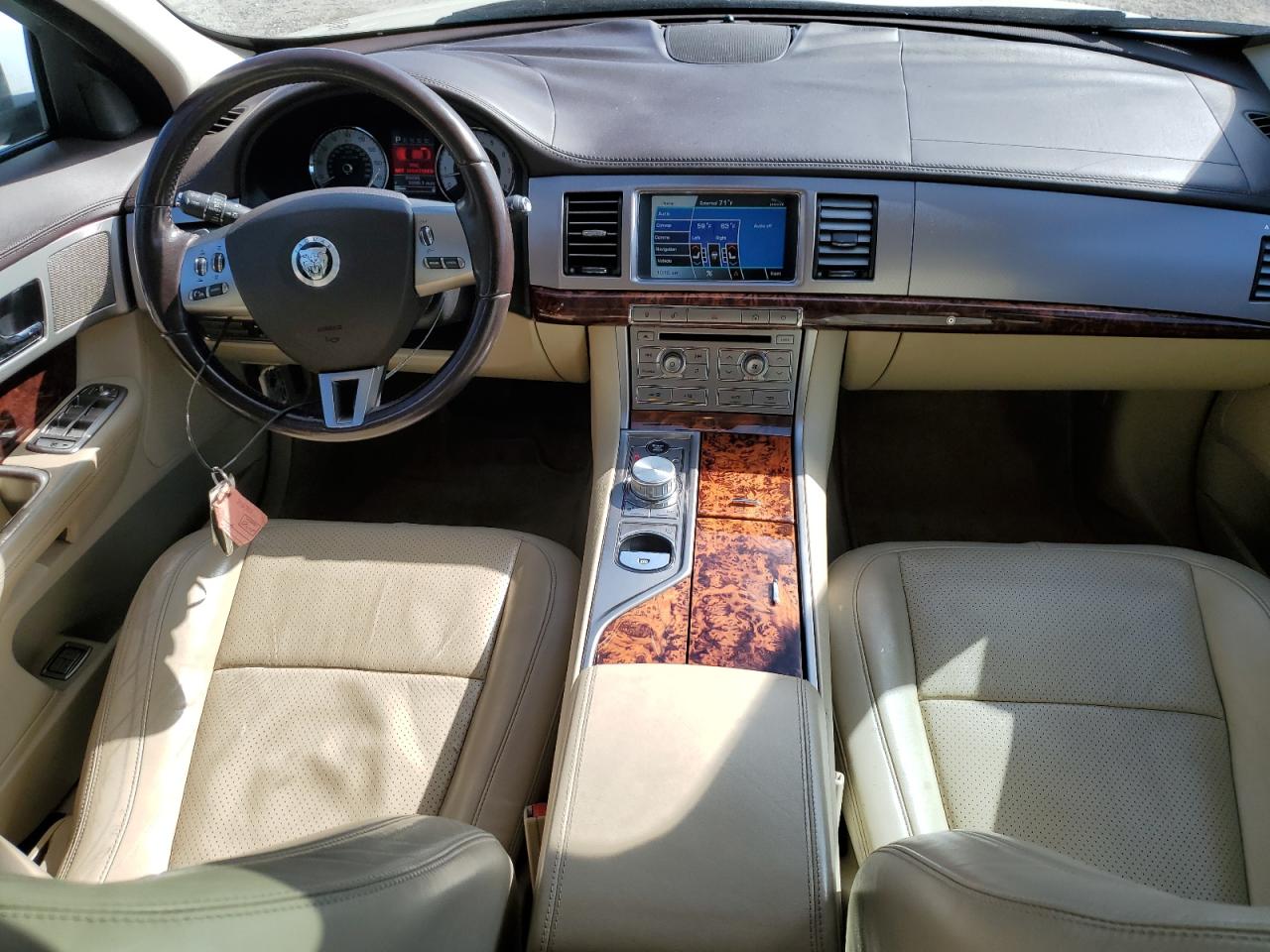 SAJWA06B89HR05828 2009 Jaguar Xf Premium Luxury