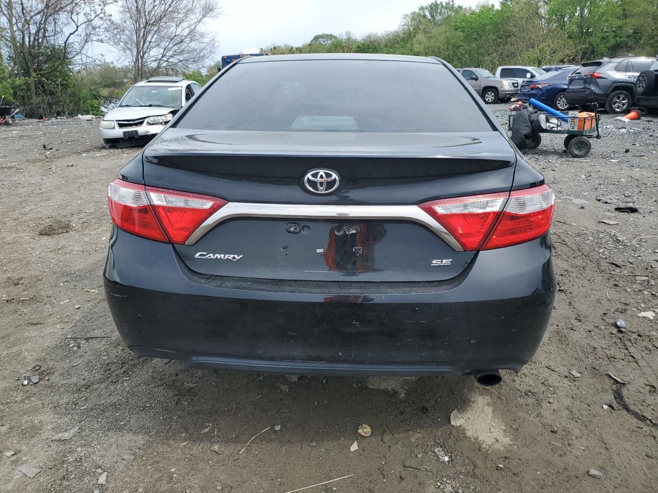 4T1BF1FK9FU005250 2015 Toyota Camry Le