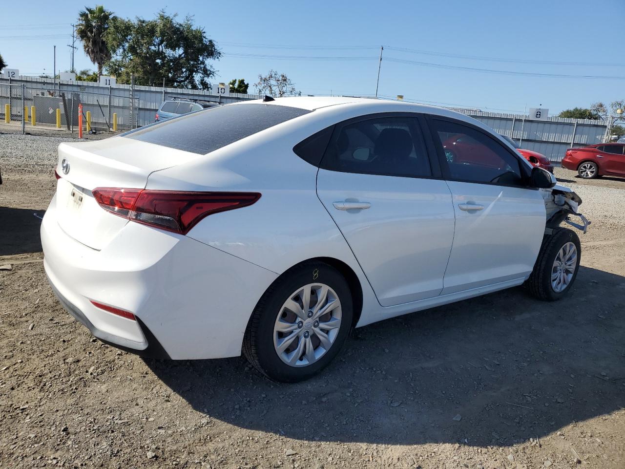 2018 Hyundai Accent Se vin: 3KPC24A38JE012851