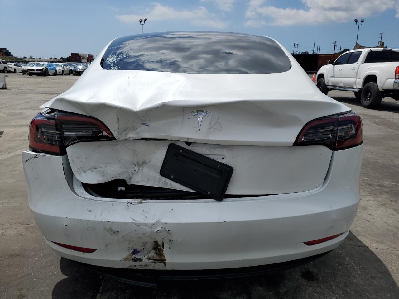 5YJ3E1EA1PF582952 2023 Tesla Model 3