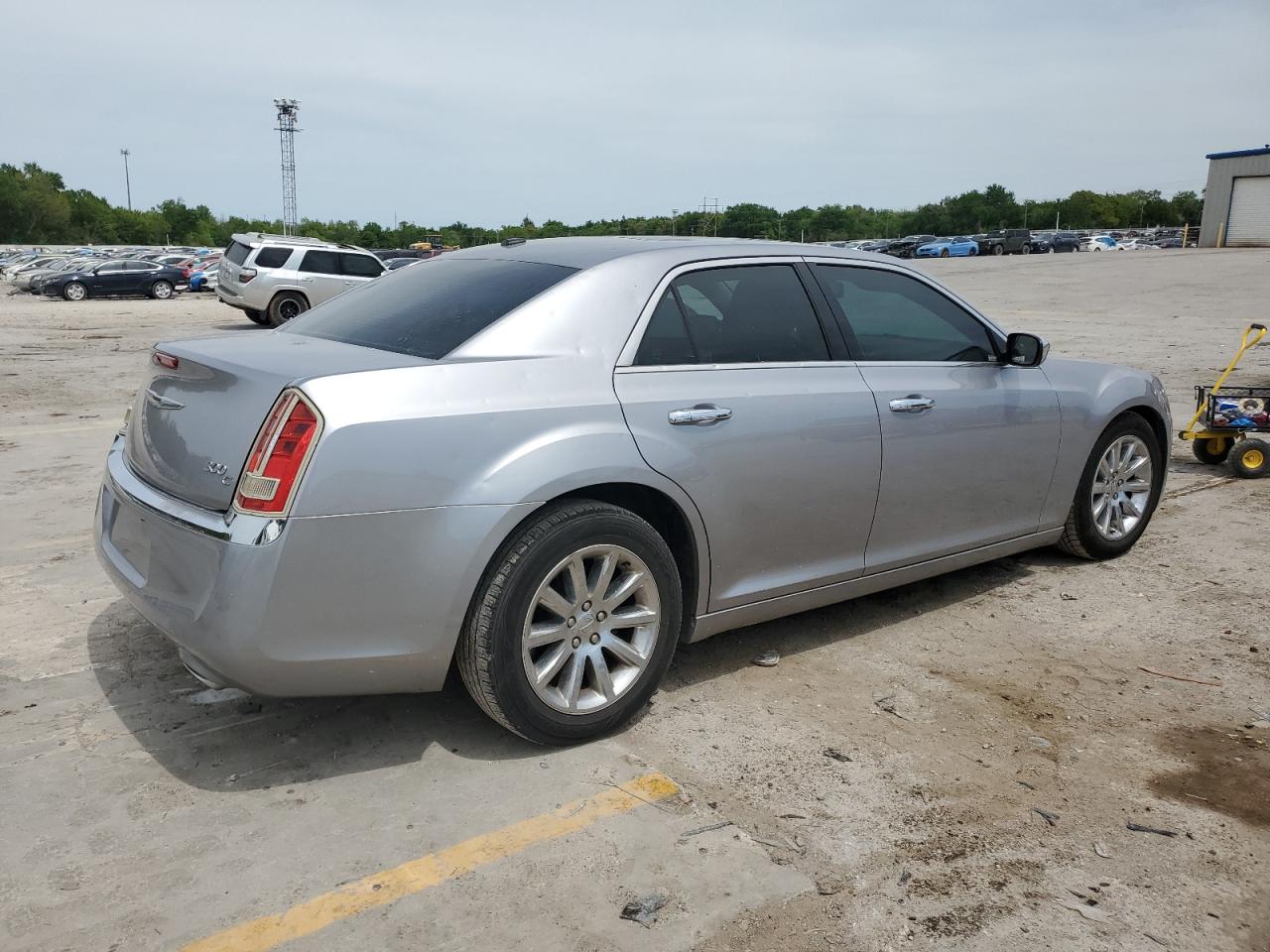 2C3CCAEG5DH698983 2013 Chrysler 300C