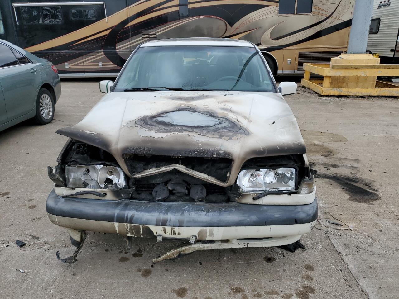 YV1LW5542T2178564 1996 Volvo 850 Base